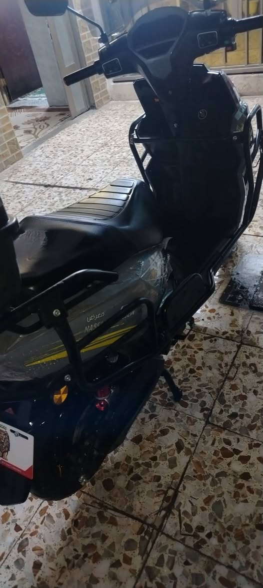 السلا م عليكم
دراجه شحن للبيع
استخدام قليل يعني جديده بلباكيت
ملف 2000 نحاس
6 بطاريات

عنوان مدينه الصدر الاورفلي
***********
سعره 800 وبيه مجال قليل حك الجيه
