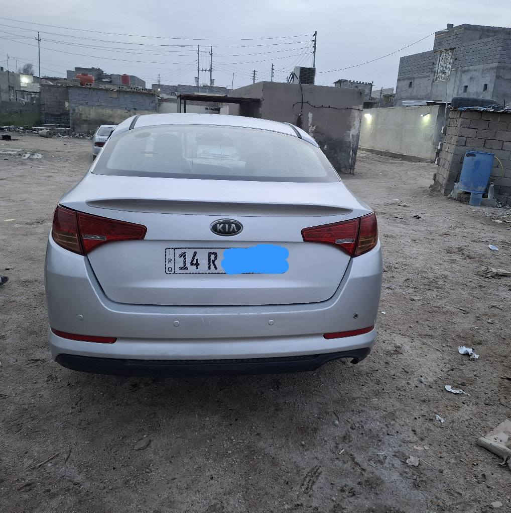 سلام عليكم كي فايف وارد كوري مديل 2011 مكفوله ضربه وتبديل بيهه قطعتين صبق والباقي مكفول تبريد ثلج محرك خط واحد 2000 دوش بلاد تخم تاير السعر 105 وبيهه مجال رقم الهاتف *********** البصرة, العراق
