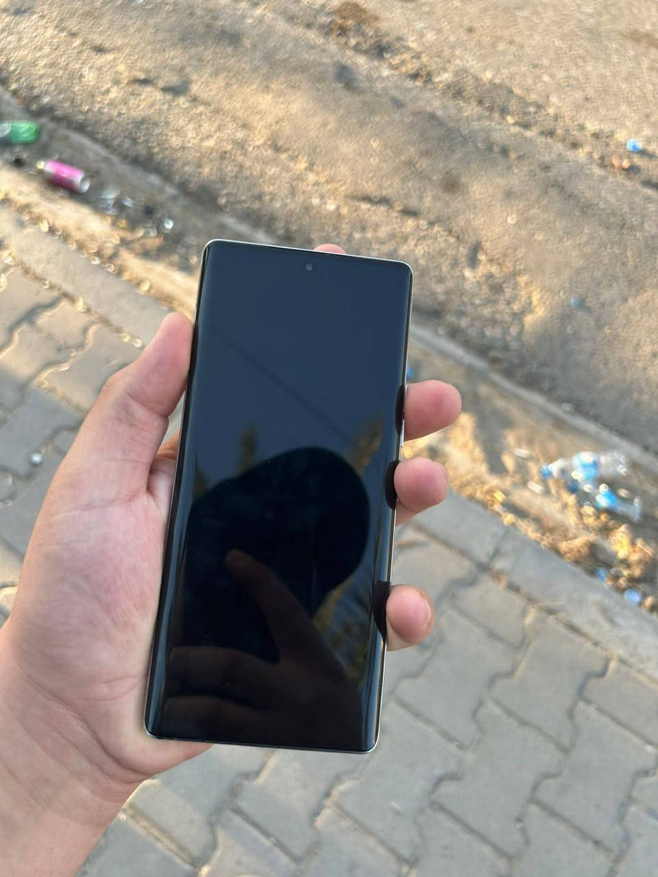 مبايل تكنو كامون40 برو 5g ذاكره 256 سعر 350 ألف وبي مجال رقم ***********
