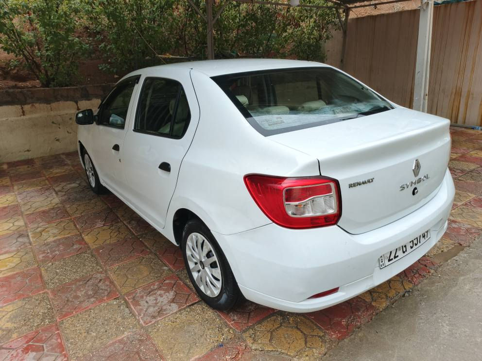 رينو سبل موديل 2016صبخ بي 2قطع بدون اي داخل سياره كلش نضيف سنوي رقم جديد سعر 73هاتف *********** أربيل, العراق
