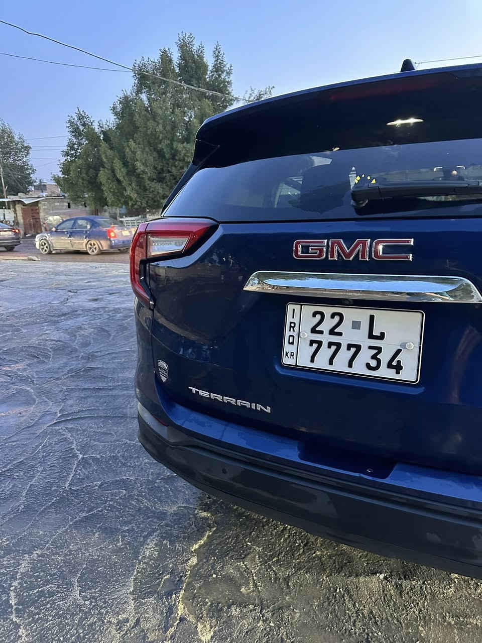 السلام عليكم ورحمة الله وبركاته
ارجو قرائة التفاصيل قبل التواصل

جي ام سي تيران  GMC SLE موديل 2022  AWD

🔹بجم كبس🔹

🔹مرقم اربيل بأسمي

🔹اللون ازرق

🔹 الضرر جاملغ وباب فقط مع حافة البنيد ليبل واحد بدون دواخل

🔹المحرك: 1.5L تيربو (اربعة سلندر)

🔹العداد: 75الف كم

🔹دبل اكسل فور ويل تو ويل

🔹رادار امامي مانع تصادم

🔹رادار جانبي (نقاط عمياء)

🔹ماوس مودات القيادة

🔹كامرة خلفية دوارة 

🔹لايتان زينون عدسة وخلفي فول لد

🔹كشنات السيارة مخمل اسود

🔹تحكم فول كهرباء لكرسي السائق 

🔹كرسي السائق هزاز لتنبية 

🔹حساسات خلفية 

🔹اشارة بالمري 

🔹المراية الوسطية تعتيم اوتو 

🔹تبريد قطعتين امامي وخلفي

🔹تدفئة لكشنات الامامية

🔹شاشة الدشبول حجم كبير للتحكم بايعازات السيارة

🔹بصمات عدد 4 للابواب مع بصمة تشغيل 

🔷اوتو ستوب

🔹فول تحكم ستيرن 

بصمات عدد 2 

وبعد بيها مواصفات

السعر ( 172 )

📍المكان بغداد

للاستفسار ***********
