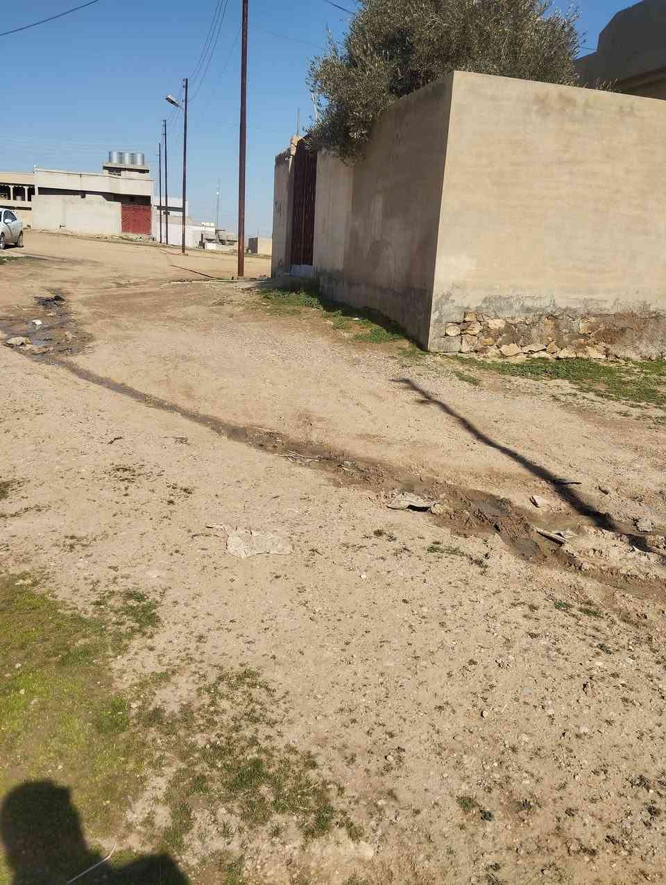 مكتب الحمزة للعقار
للبيع قطعتين ارض سكنية مساحه 400م تجاه شروق خدمات ماء كهرباء حي العسكري السعر 62 مليون بيع دبل أو واحد للاستفسار ع رقم المكتب أو ع واتساب 
***********
***********
