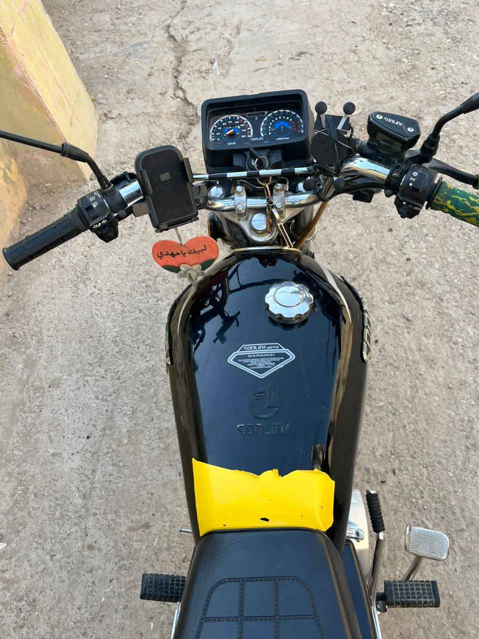 سلام عليكم دراجه سيفان للبيع موديل 23اي نقص مابي دراجه تخبل صالنصه جعره دراجه كلهه شغاله كامله سعر 575او بيهه مجال مكاني الخالص رقم الهاتف ***********
