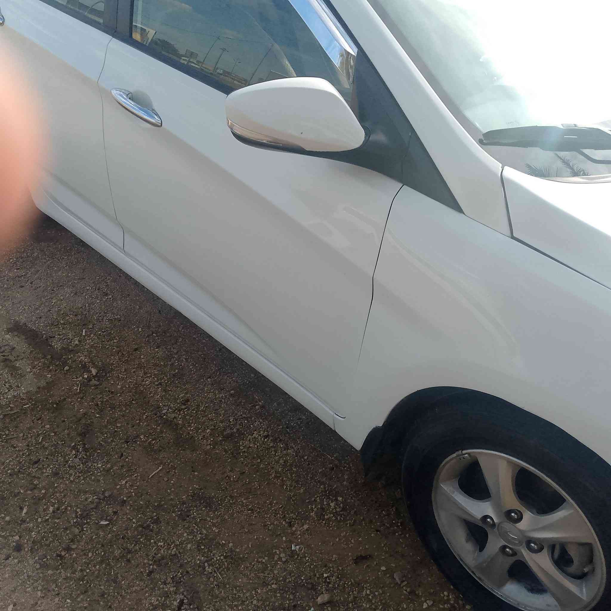 السلام عليكم اكسنت موديل 2015نجف فول مكينه 1600صبق حزام مكينه وكير مكفولات تبريد ثلج  السعر 84 المكان طريق نجف كربلاء عمود 400التلفون ***********
