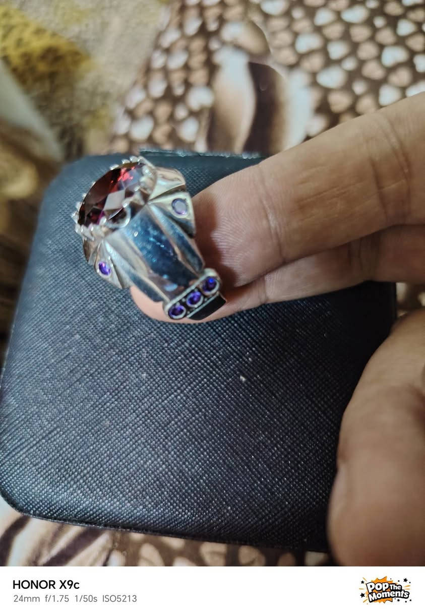 زاركون احمر شغل درجة اولى للبيع قياس 22/23 فضة مطعم بـ10 ماسات جمشد.. يوجد توصيل لكافة محافظات العراق


**إذا كنت صاحب هذا الإعلان وتريد حذفه لأي سبب، رجاءا أرسل رسالة إلى الدعم الفني**