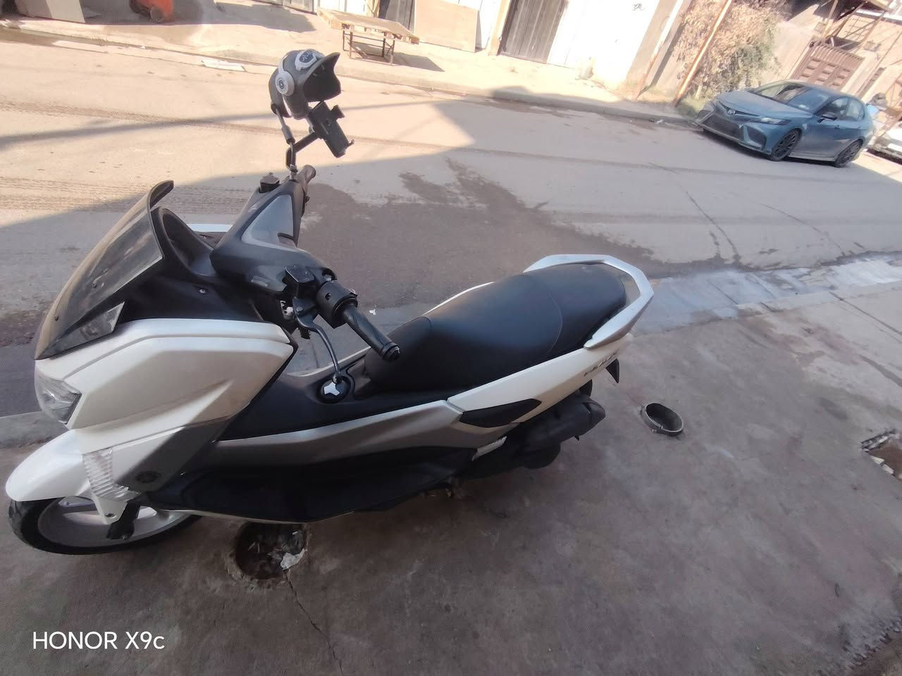 السلام عليكم ياماها ان ماكس محرك 155cc الدراجه اللبيع مكفوله كفاله عامه دراجه نظام ايبي اس استاند كهرباىي دراجه مكفوله كفاله عامه اريد ابيعها دراجه مشتريها من محلات معروفه (محلات كلشي وكلاشي للدراجات النارية)  الدراجه محرك ناعم دراجه رمبه دراجه معروضه( ٢٢ ورقه) وبيها مجال قليل حك الجيه رقمي *********** وبي واتساب وغير متراجد عله فيس
