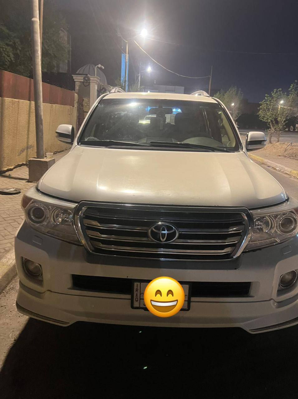 سيارة لاندكروز كاز موديل 2014 السيارة كانت مصفحة بس الجامة الأمامية والبيبان مركبين الها مصفحات عند شراء السيارة تم إرجاع ع البلاد السيارة مابيه اي نقص دهن انكر سلف واطلع بيها للاستفسار الأتصال على الرقم *********** السيارة باسمي تحويل ثاني يوم رقم بصرة السعر 350 ورقة وبيها مجال
