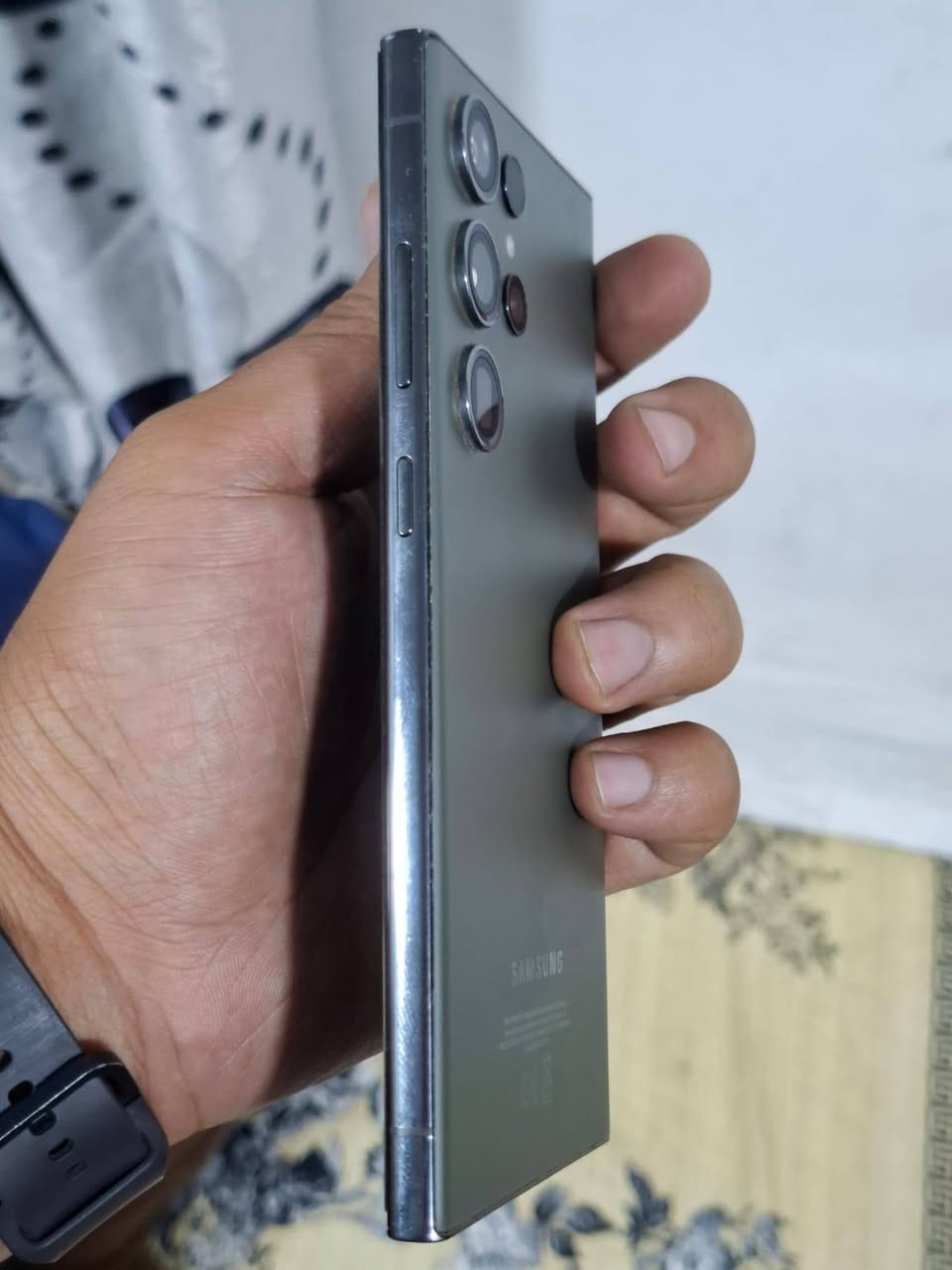 شرق اوسط 512GB
ملحقات كامله 
السعر 780 قابل للتفاوض 
او مراوس 
مكاني كربلاء 
***********
