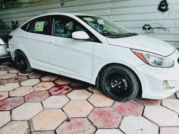 ..هونداي اكسنت 2016وارد امريكي حادث قبق جنطة وبيهة طخة بل عراق جاملغ وباب  محرك 1600السيارة شاشة كامرة تحكم جهتين  السعر 94ورقة بيه مجال بسيط العنوان بغداد الحبيبية نتصل تدلل
***********
.ل
