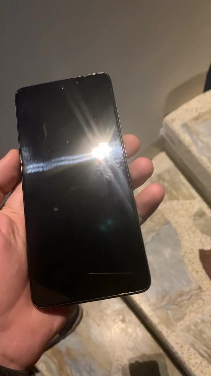 Samsung A51
الذاكرة: 128
الرام: 6
شغال كامل بس بي مشكله ب شاشه دقتها ضعيفه ما تبين ب تصوير بس شغاله كامل وما تشكل 
ادفع سعر عجبني ابيع 
يرهم مراوس شعندك نزل
📍حي الفلاح الثانيه قرب دائره المرور


**إذا كنت صاحب هذا الإعلان وتريد حذفه لأي سبب، رجاءا أرسل رسالة إلى الدعم الفني**