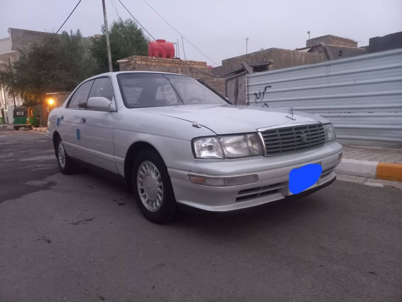 السلام عليكم 
للبيع تيوتا كراون بطه موديل1994 فصل مكفوله من كصه ونقل جثه والعيب الشرعي والصوليات رقم انبار بسمي مكينه 2500مكينه وكير مكفولات حداديه 100/100 سياره جاهزه وجديده  تخم تاير جدد 
العنوان واسط كوت 
للاتصال ***********
سعر53
