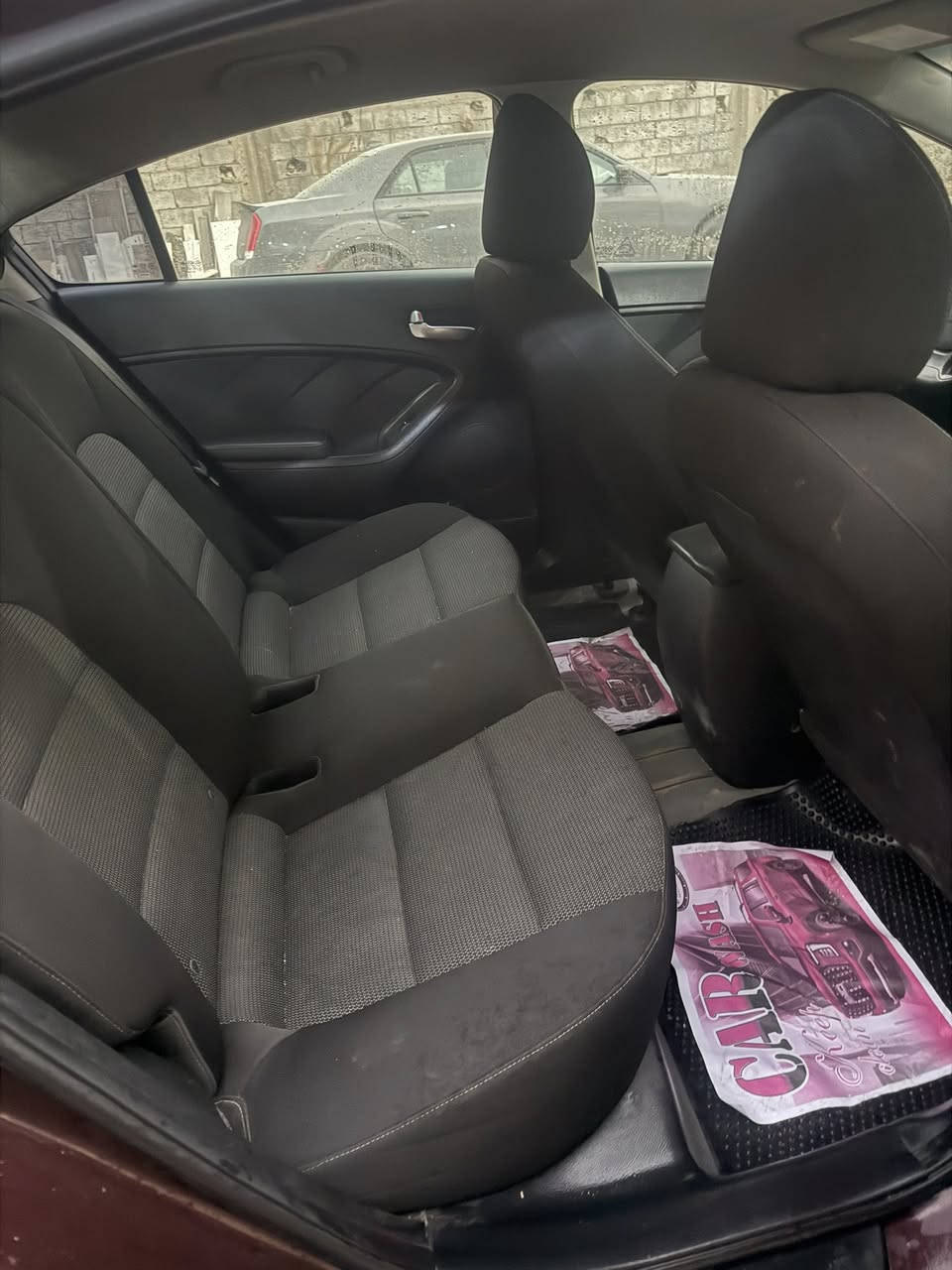 السلام عليكم 
فورتي موديل 17 وارد امريكي 
رقم اربيل بسمنه 
سنويه لحد 2029
سياره جاهزه من كلشي تدفئه تبريد 
محرك 2000 دوش
حادثه بنيد مصلح نفسه ودعاميه وجاملغ صبغ اثر شخوط
العنوان بغداد البياع 
السعر 115 وبيه مجال
***********
