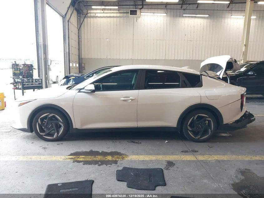 ★ ★ #النمرود_للمزاد_الأمريكي ،👑 ★ ★
🔵 نوع سياره: كيا فور موديل ٢٠٢٥ EX
🔵 حاله السياره: تعمل وتسير
🔵 المسافة: ٢١٠٦٢mi
🔵 حـجم المـحرك : 4 بستم. 20
🔵 تاريخ المزاد/٢٠٢٦/٣/١٩/ يوم الخميس 
🔵 ضرر السيارة : موضح في الصور 
--------------------------------------------------------------------------------
 🔴 بأمكانك ادخالها ذوي شهداء او حرة او نقلها الى اقليم كردستان العراق 

مكان المكتب / الموصل /ناحية النمرود/قرية السلامية

خدمتنا تشمل:  
🚗 شراء السيارات المطلوبة حسب طلبك 
📝 تقارير كارفاكس شامله عن حالة السيارات قبل الشراء
🚛 ترتيب شحن السيارة من امريكا ألى اي مكان بأمان وسرعه 
📱نظام تتبع خاص بك لمتابعة عملية النقل من المزاد الى ميناء ام قصر او منفذ طريبيل او جبل علي ( اقليم كردستان) 
🛳ارخص اسعار الشحن

- خدمة التخليص الجمركي
١- شحن بس منفذ طربيل مرسين أقليم كردستان
٢- منفذ طريبيل 
٣- اقليم كردستان 
٤-مرسين ( تركيا )

للاستفسار عن شراء السيارات اتصل الى الارقام التالية 

كورك/. ***********  (واتساب) ☎️
آسيا/. *********** ☎️
#النمرود_للمزاد_الامريكي
