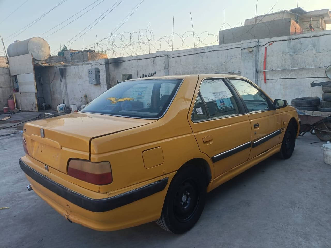سياره بيجو بارص البيع موديل ١٥ رقم بغداد (***********
