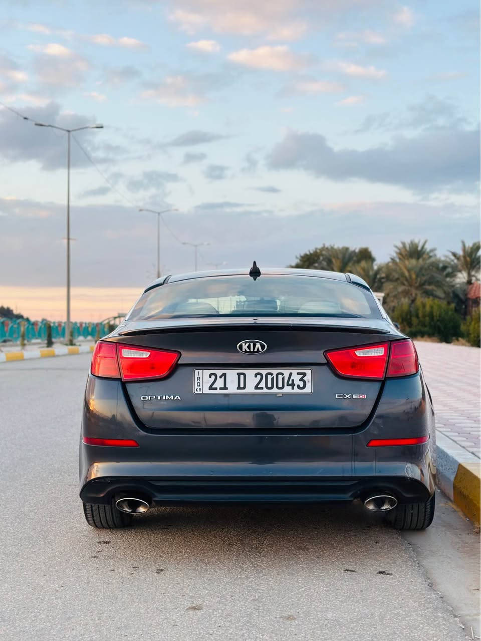 كيا اوبتما 2015 EX رقم بسمي رقم جديد فول عدى البنوراما  ضربته بنيد و جاملغ مو قويه امريكي  السعر 105 وبيه مجال مكان كربلاء طويريج 

‭0790 165 2517‬

‭0774 469 2664‬

Mahmood AlNajar خاص كربلاء, العراق
