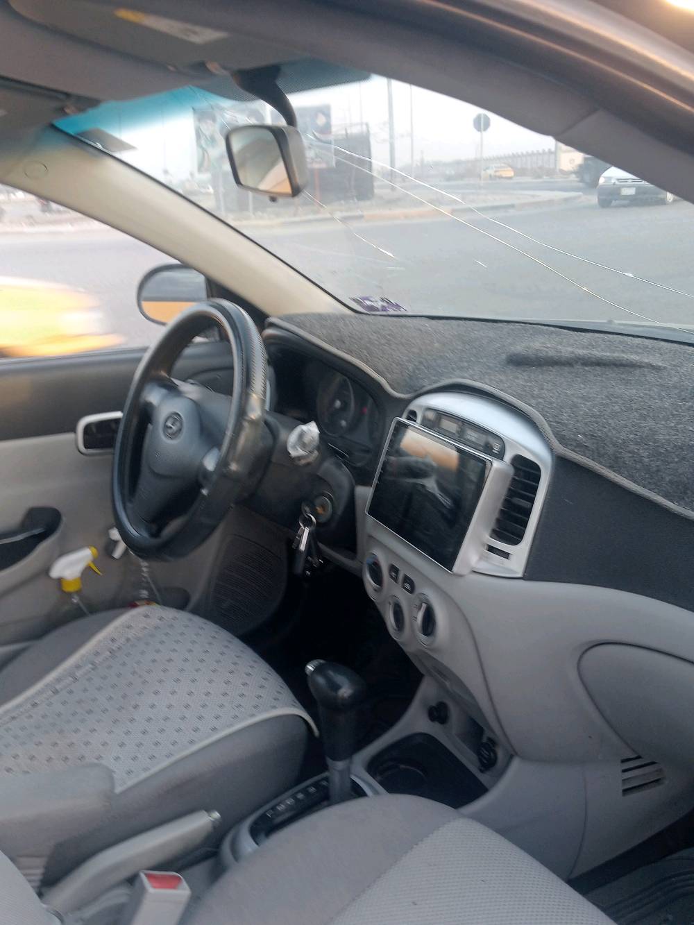 العنوان بغداد الرستمية 
السيارة جاهزة ما بيها نقص 
كير مكينة مكفولات تدفئة تبريد 
وارد امريكي حادثها جاملغ ايسر سطحي موجود جاملغها البلادي مكفولة كفالة عامة 