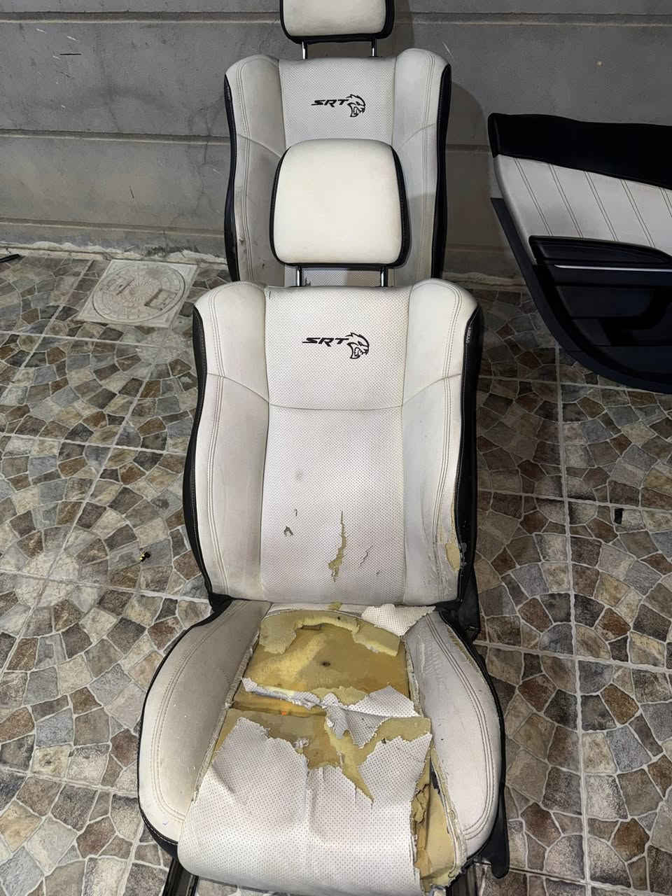 كشنات ارتي حضن كشن السايق تعبان بطاين بوب نضيفات كلش دركه ٢ مع تحكمات جهتين قيم واخذ


**إذا كنت صاحب هذا الإعلان وتريد حذفه لأي سبب، رجاءا أرسل رسالة إلى الدعم الفني**