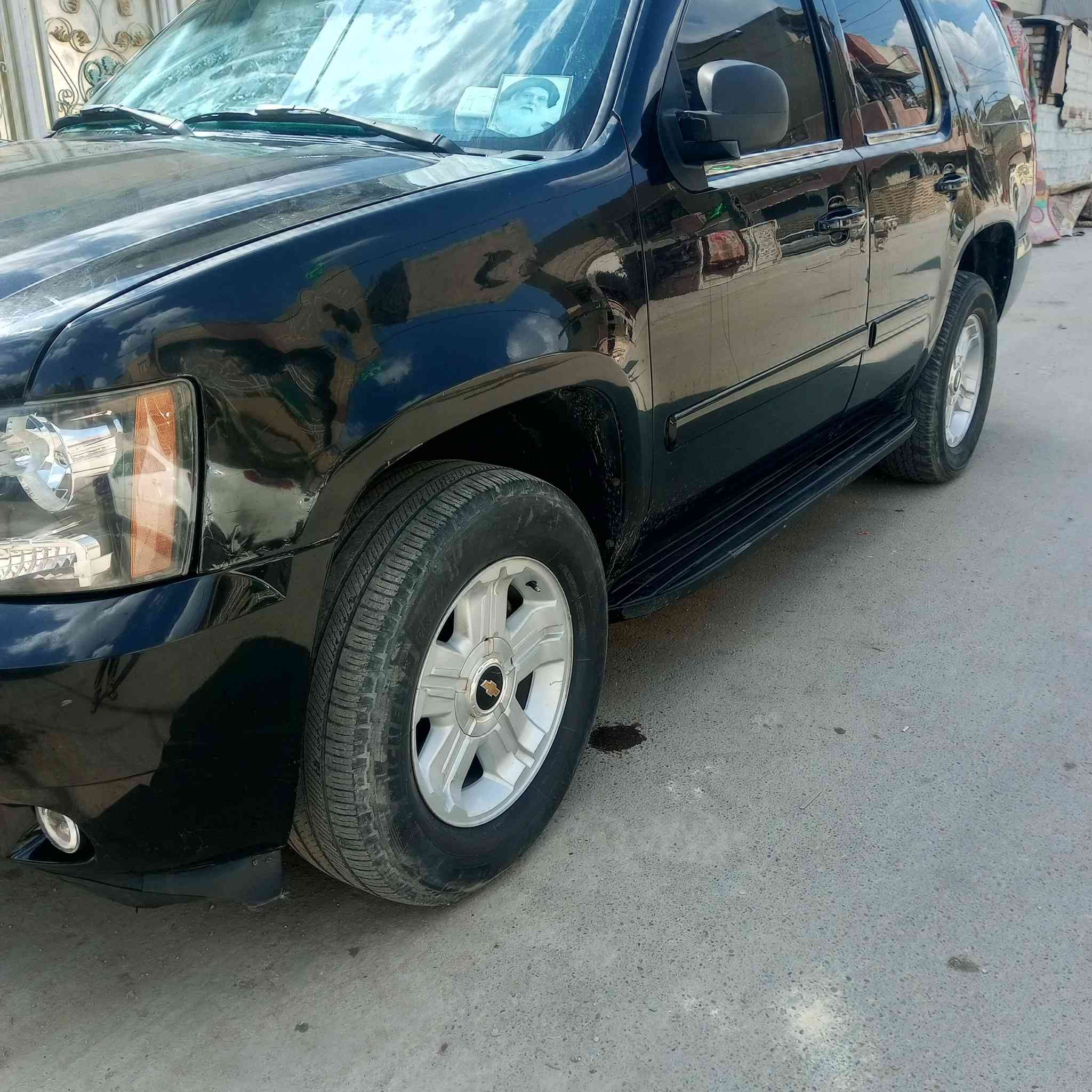 تاهو للبيع 2012 جير مكينه كفاله سياره بدون قصه مكانها بغداد ***********
