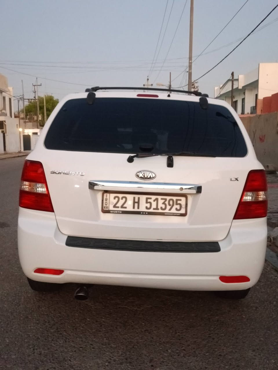 السلام عليكم للبيع سورنتو موديل 2007 سنويه رقم جديدة بسمي كير محرك6سلندر3800 ضرر باب خلف سايق صبغ بدون دواخل مكان كركوك السعر111 بيه مجال قليل رقم الهاتف ***********
