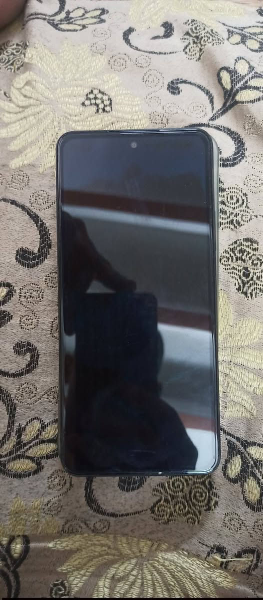 للبيع مبايل C71مستعمل سبوع اني ماخذو 260 الله وكيل الشراي ينطيني سعر بل يرضي الله ويجي ياخذو مكان حي المنصور الجاب الايمن (***********)(***********)
