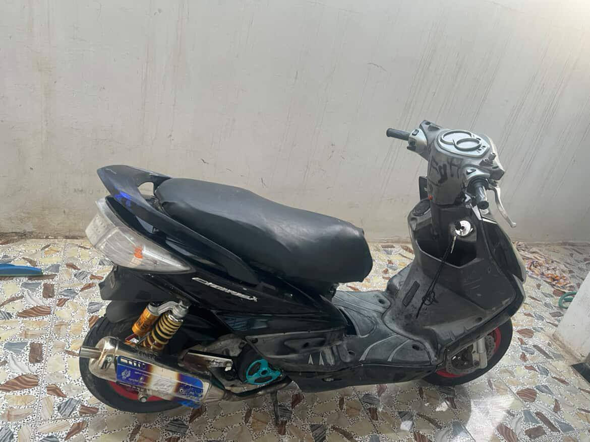 سلام عليكم دراجه سكنس فحل دراجه ٥٨و نص كفرات كاملة حتى الكصه ول سبعة كلهة كاملة 
تزويد
صالنصه
دبلات خلفية
صدر امامي
واقية كاربون فايبر 
قبق فلاوين
...السعر ٦٥٠ و بيهة مجال 
مكاني بغداد الجزيرة السياحية 
الرقم ***********
