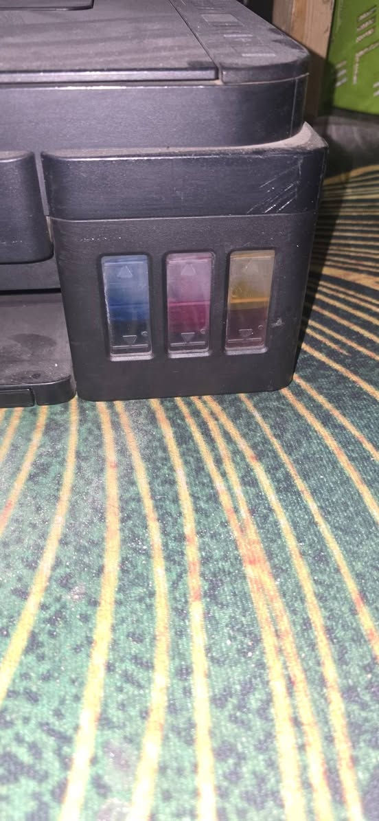 طابعات اثنين للبيع استخدام كم شهر ومتروكات صارلهن 4 اشهر تقريبا ابيعهن ثنينهن ب ١٥٠ مكاني بغداد مدينه الصدر للتواصل ***********
