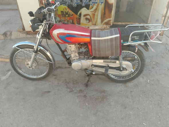 للبيع بدون اوراق مكفولة عشائر
دراجه مفتوحه بـ600وبيه مجال للشراي***********
