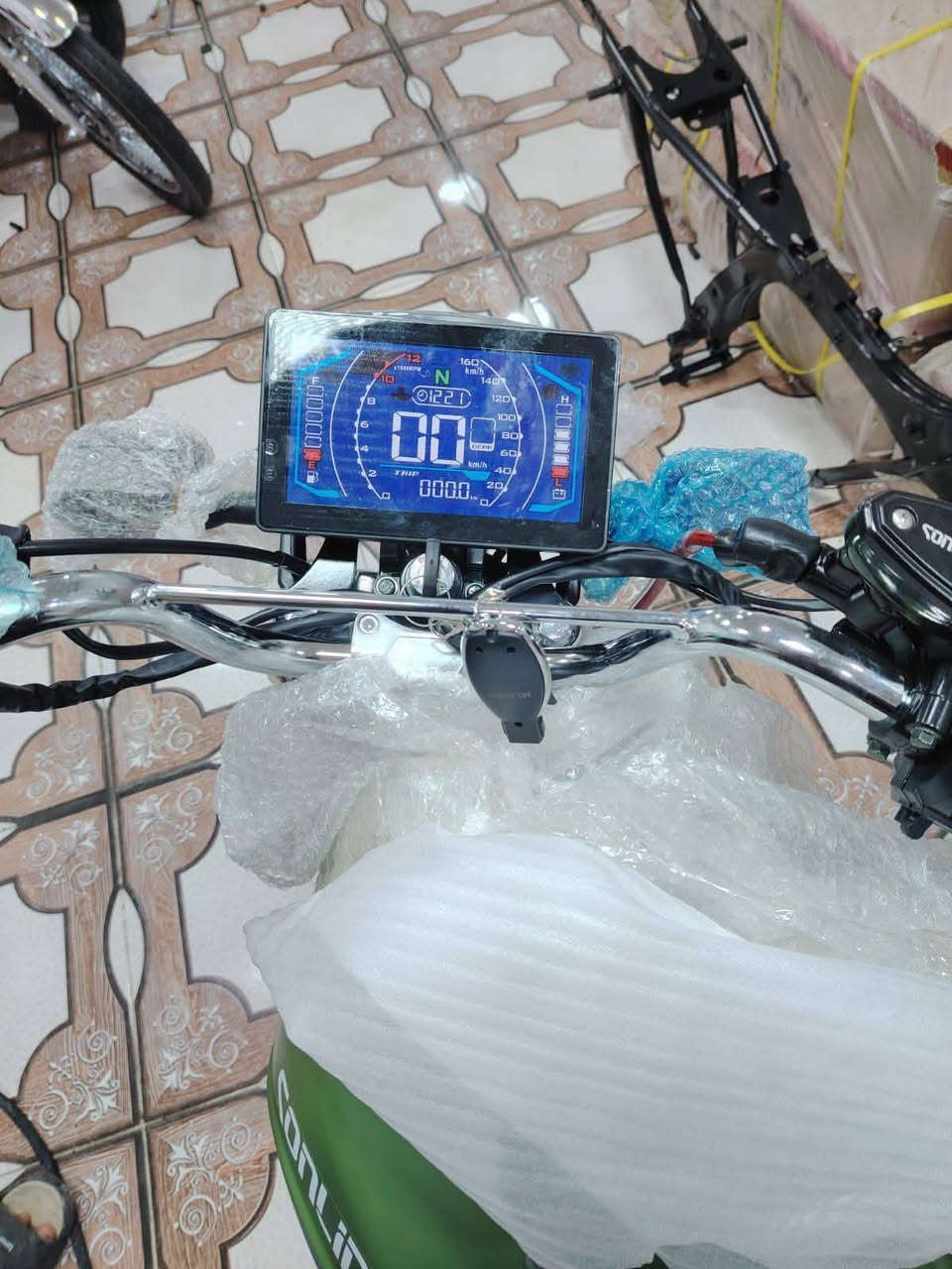 السلام عليكم متوفر دراجات ايرانيه موديل 25 العنوان صلاح الدين سامراء كل الالوان اكيد مفرد جمله تريد بس صندوق او تيدا مشدود كامل سعره 850 استفسار على هذا الرقم.          *********** زيرو كله ما ماشي بعده
