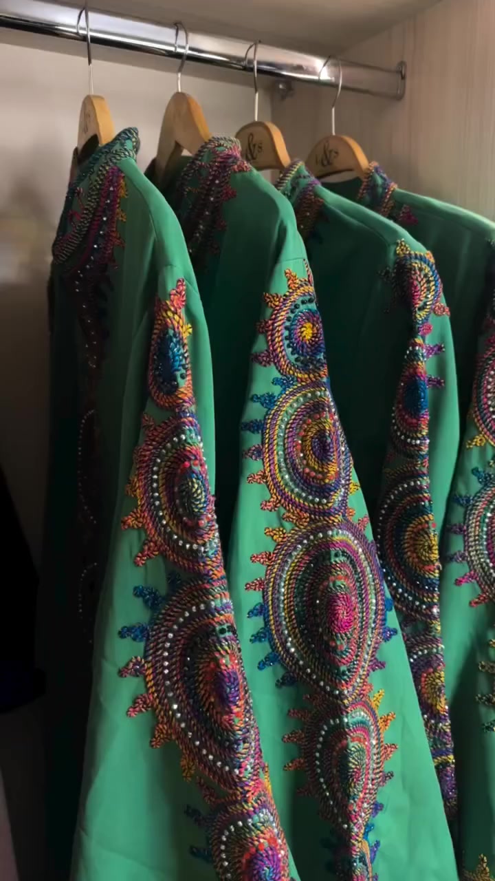 🎨🎨 الألوان :-كما معروضه
دراعه مراسي هرم تطريز +ترتر
قياس  38 40 42 44 46 48


**إذا كنت صاحب هذا الإعلان وتريد حذفه لأي سبب، رجاءا أرسل رسالة إلى الدعم الفني**