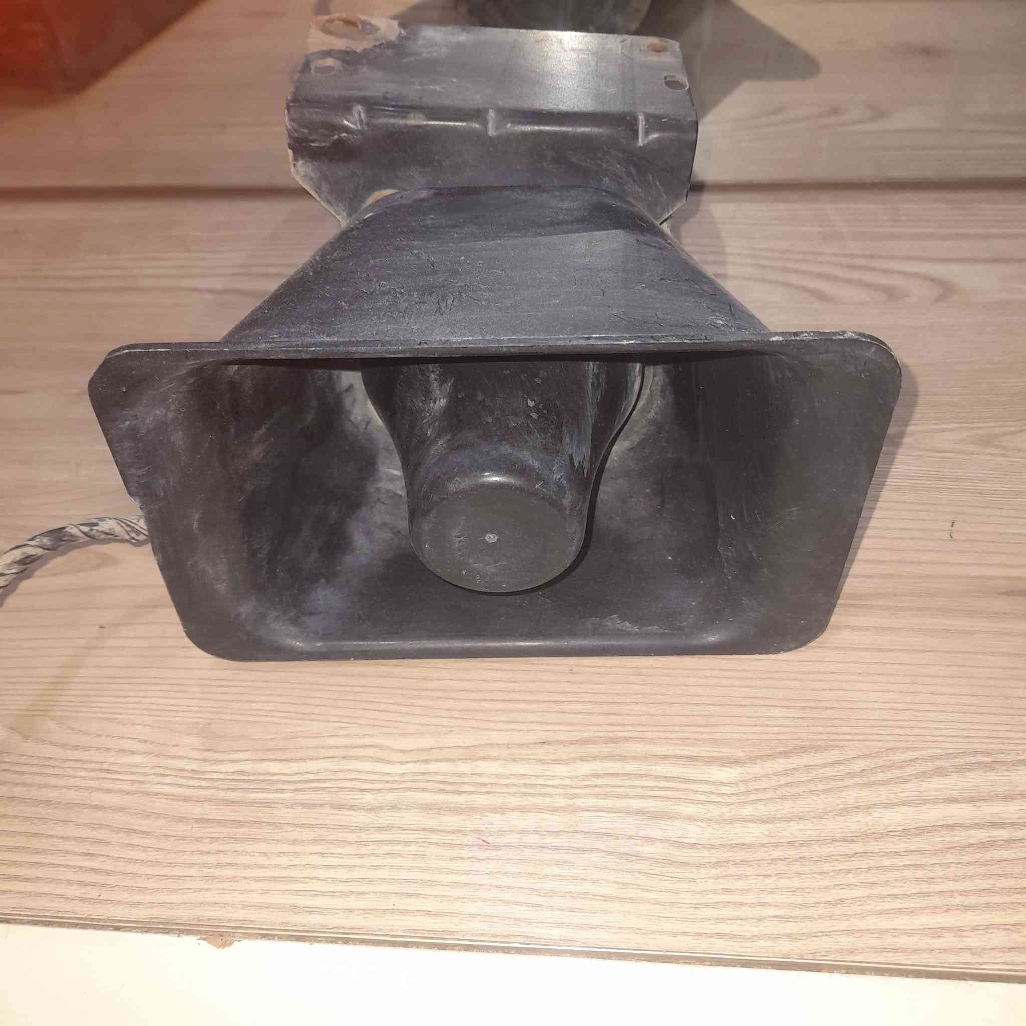 جهاز صيتية بوليسي مع سماعة شغالات واصليات نوع امريكي مال تفصيخ السعر 150 الف .العنوان ذي قار سوق الشيوخ


**إذا كنت صاحب هذا الإعلان وتريد حذفه لأي سبب، رجاءا أرسل رسالة إلى الدعم الفني**