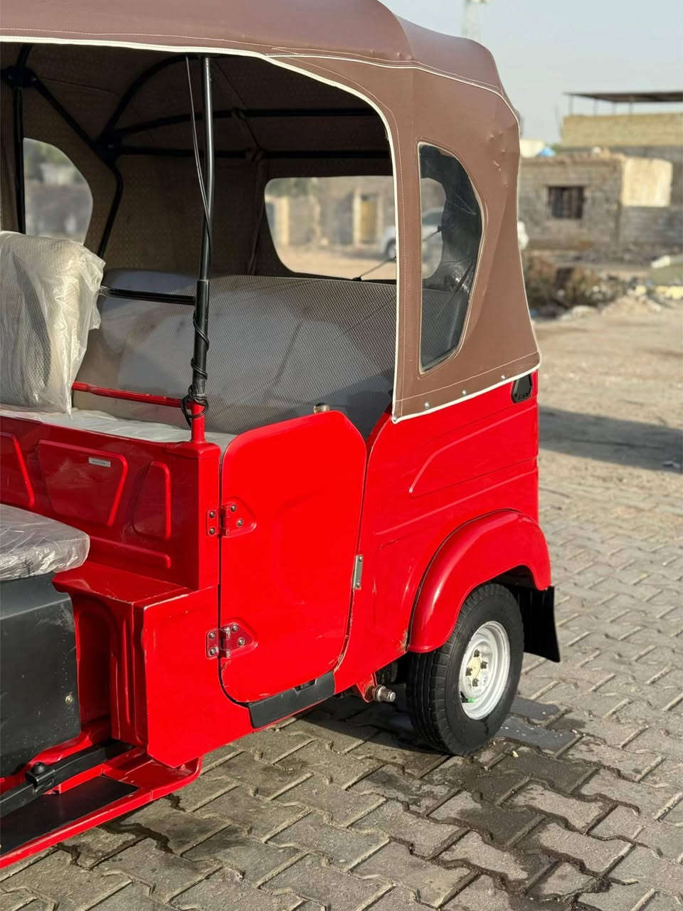 سلام عليكم تك تك موديل 2022 مضلع كفالة عامة من ضربة صبغ مكينة رقم انكليزي و سنوية سعر 7 و نص قفل و تواصل علة هاذا الرقام و بيهن سيمكرت و وتساب ***********  /***********
