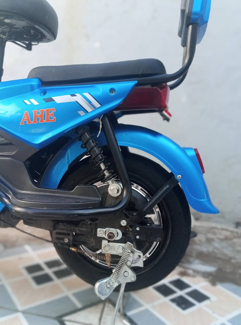 بايسكل شحن للبيع
٤ بطاريات جديده 
المكان نجف 
لايتات اشاير كله شغال


**إذا كنت صاحب هذا الإعلان وتريد حذفه لأي سبب، رجاءا أرسل رسالة إلى الدعم الفني**