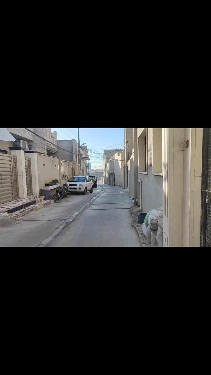 دارللبيع منطقه الخاتونيه قريب
للشارع العام مساحه٥٥ مترواجهه٩
سندبسم واحدالسعر٧٥ مليون وبي 
مجال مكتب البرللعقارشارع المكاوي***********/***********

