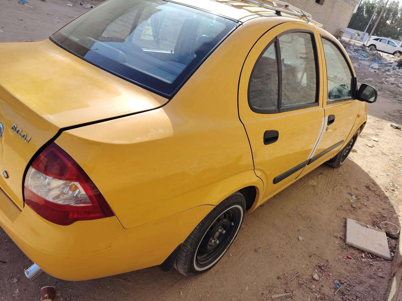 السلام عليكم
سياره طيبه ٢٠١٥ للمراوس باوتماتيك 
وانطي فرق عادي 
السياره نضيفه كير مكينه حداديه تبريد ثلج لا شواصي لا خياس نصبتهه حلوه السياره رقم بغداد مكاني كربلاء تحويل شوكت متريد ضربتهه جاملغ مصلح 
للاستفسار 

***********
