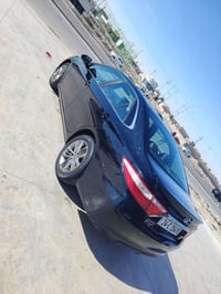 كامري للبيع موديل 2017 لون اسود رقم ادهوك سنويه لل 31 هزه وتحويل جديد ...