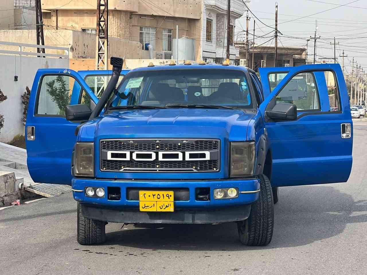 السلام عليكم ورحمه الله وبركاته فورد اف 350 مكينه كير بشرط طخم تاير
مراوس او بيع حسب القناعة السعر 127  /***********/
عنواني الموصل ***********
