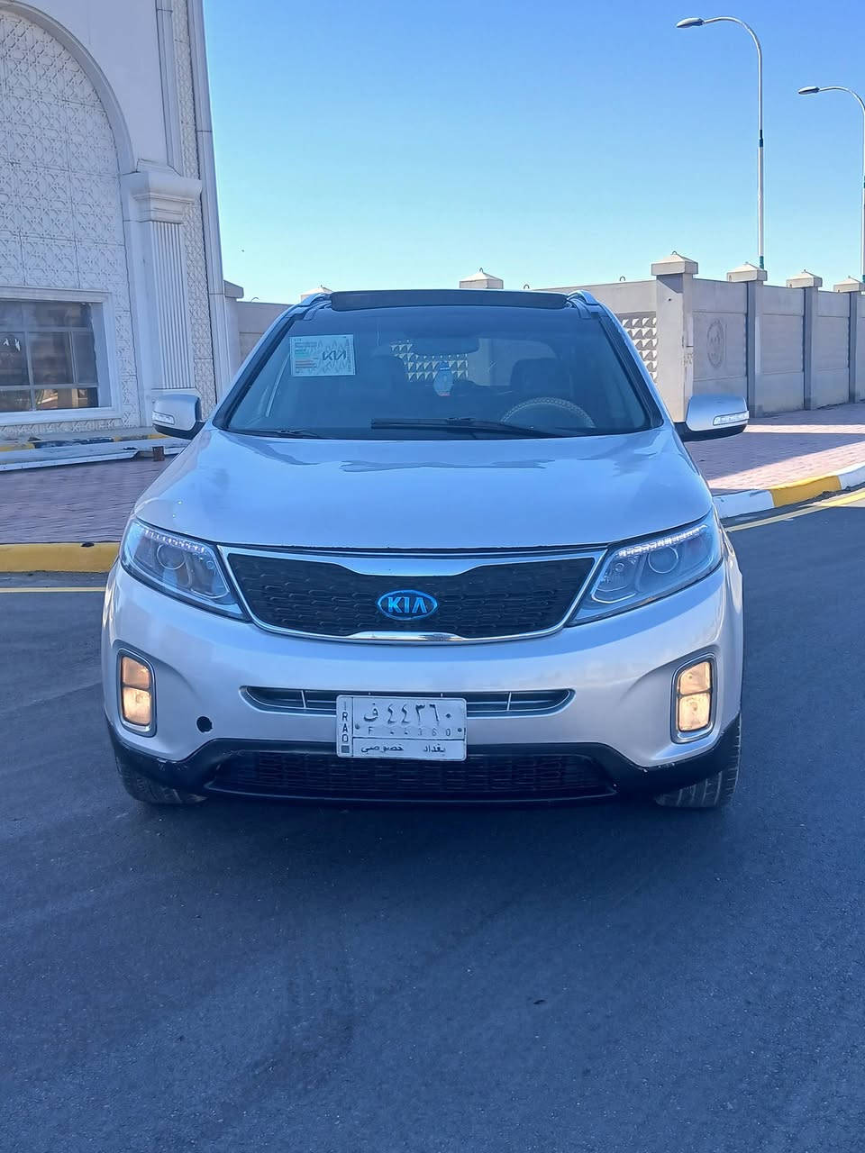 سلام عليكم سيارة نوع سورنتو مديل 2014 امركيه حادثه جاملغ وبنيد السياره فول مواصفات واحد عله واحد تحكم ستيرن جهتين تحكم مري كفاله كير مكينه حداديه تخم تاير تبريد مكينه سته سلندر سبعه راكب ثلاث قطع تبريد كير حداديه السياره جاهزه وحلوه مابيه نواقص السعر 128 وبيه مجال العلوان كربلاء رقم الهاتف ***********
