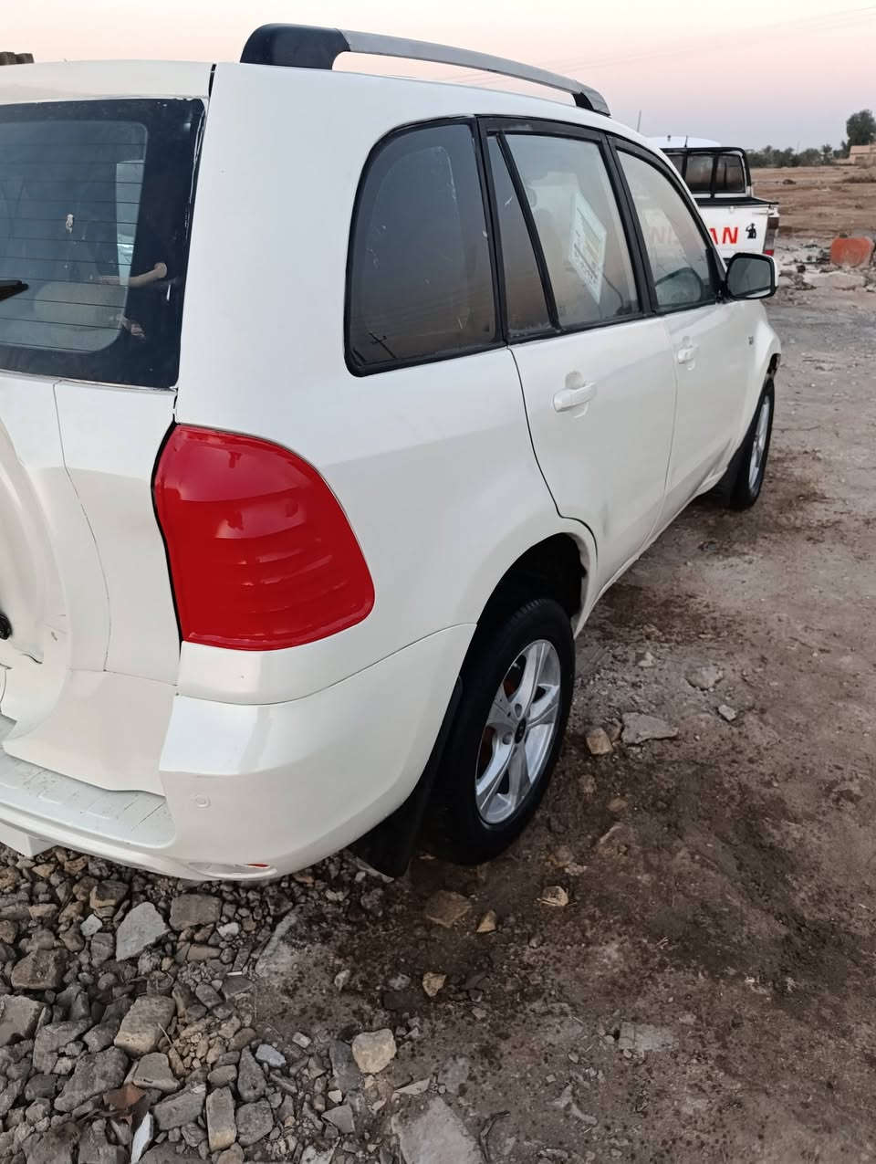 جنواي  البيع مزاد الدخليه بيه كتاب ترقيم موديل 2013 مكينه وكير مكفول حدادي جديد تخم تايرات كهربائية شغل دوشمه جديد سيارة مكفول من الگلبه وضربه مصبوغه جماله  سعر 33وبيه مجال مكانه ناصريه قضاء الرفاعي رقم الهاتف ***********قم ***********
