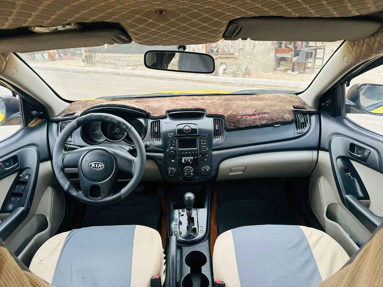 السعر 86 الاستفسار *********** كيه سيراتو خليجي مكفوله كفاله عامه من ضربه وتبديل مكينه وكيرحداديه تخم تاير تبريد ثلج السياره جديده بمعنه الكلمه السياره رقم بصره مشروع وطني السنويه ستوهه مجدد مصفره هيه وغرامات مكان السياره كربلاء كربلاء, العراق
