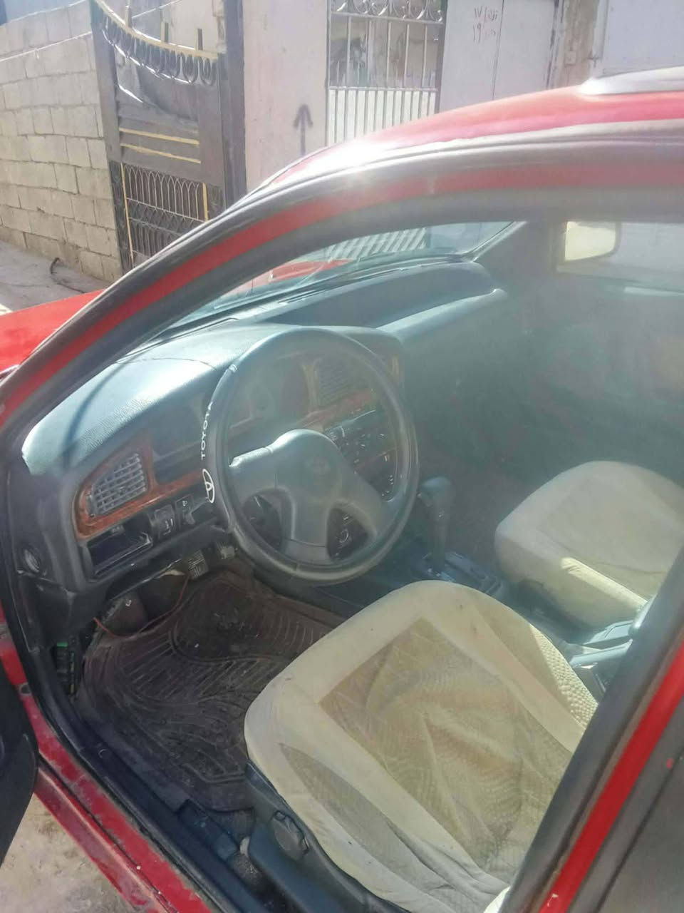 السلام عليكم النترة دمعة مديل 1992 رقم بغداد انكليزي مكاني بغداد غزالية السعر 28 شراي اتصل 
***********
