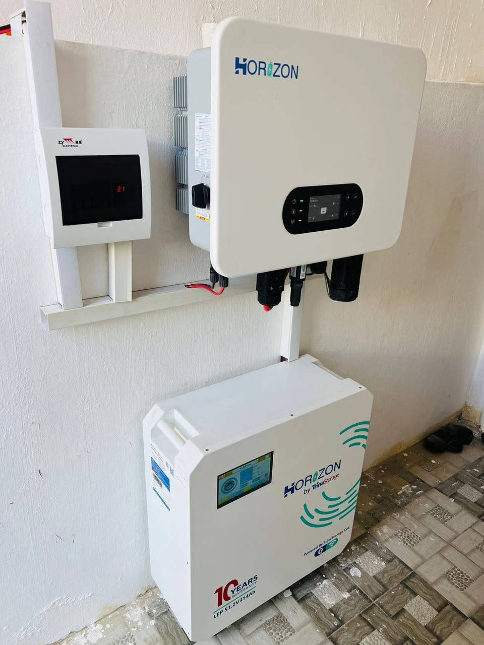 شارعت كوادرنا لتنفذ منضومة لهذا اليوم
دكتور علي 
تكريت حي الزراعة 
الواح620 واط عدد 12
بطاريه 16KW 
انفيرتر 12KW
AP 65
تنصيب ألواح الطاقة الشمسية ليس عملًا ميكانيكيآ فقط
بل هو مهمة تعتمد على خبرة الكادر، دقة التنفيذ، وفهم حقيقي للمنظومة من حيث المواد الرصينة

الكادر المحترف هو من يضمن: الاستفادة القصوى من الطاقة، استقرار الأداء على المدى الطويل، تقليل الأعطال ورفع كفاءة الاستثمار.

في شركة رياض المنيف واخوانه لحلول الطاقة الشمسية   نؤمن أن قوة أي منظومة تبدأ من الأيادي التي تنفّذها، ولهذا نعتمد على كادر متخصص يعمل وفق معايير مدروسة في كل مرحلة من مراحل التنصيب.

لأن الطاقة النظيفة لا تتحقق بالصدفة…
بل تُبنى بخبرة بشرية حقيقية.

للاستفسار والتواصل المديرالتنفيذي أستاذ رياض
📞 ***********
      ***********
https://www.facebook.com/share/17jWrTtY8z/
في حالة وجود خلل اتصل واتساب وستحل مشكلتك على يد مهندس الكهرباء أستاذ خلف***********
المهندس الفني  ومدير المبيعات مهندس عبدالله المنيف الجبوري 
***********
فرعنا الثاني محافظة صلاح الدين قضاء بيجي منطقة البعيجي بأدارة استاذ وعد
***********
***********
فرعناالثالث ناحية القيارة دورالقاعدة الشارع العام مجمع الصالح التجاري
بأدارة محمد الصالح
***********

#شركة رياض المنيف واخوانه لحلول الطاقة المتجددة
