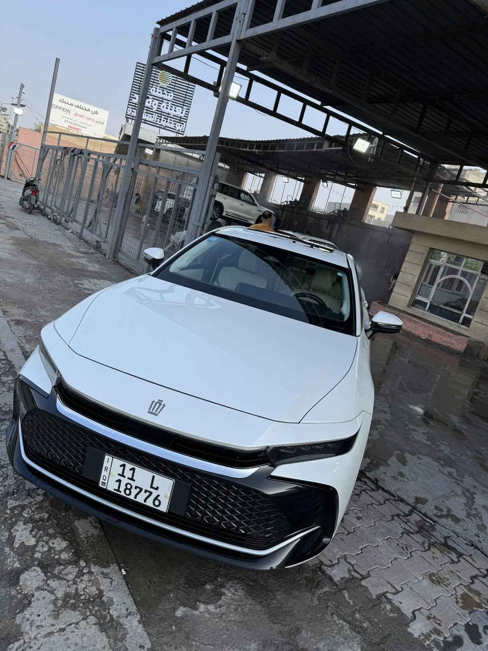 كراون هايبرد ٢٠٢٣خليجي مكفول الصبغ بيه بس بارد ماشيه ٥٨٠٠٠ ورصعتين فول  لمتد  31000$حي العدل ***********
