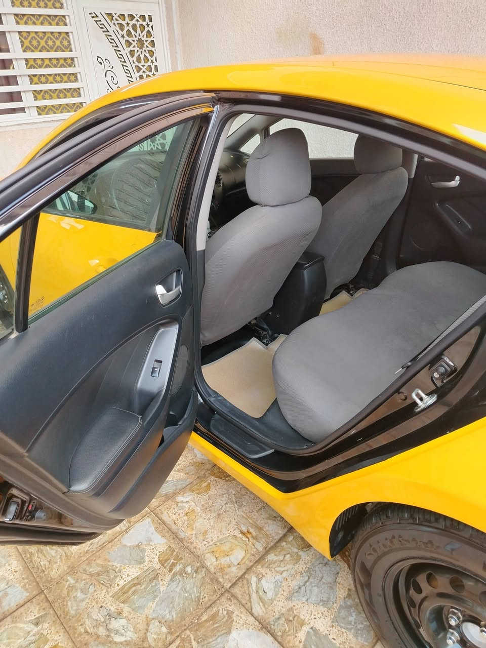 السلام عليكم فورتي موديل 2018 حادث خلفي وحافة البنيد سيارة جديدة بدون ايرباك بدون نقص مكفولة من الشخط والرصعة سيارة كاملة مكملة مكاني بغداد الشعب
رقمي***********بي واتساب السعر 132 ورقة وبي مجال بسيط
