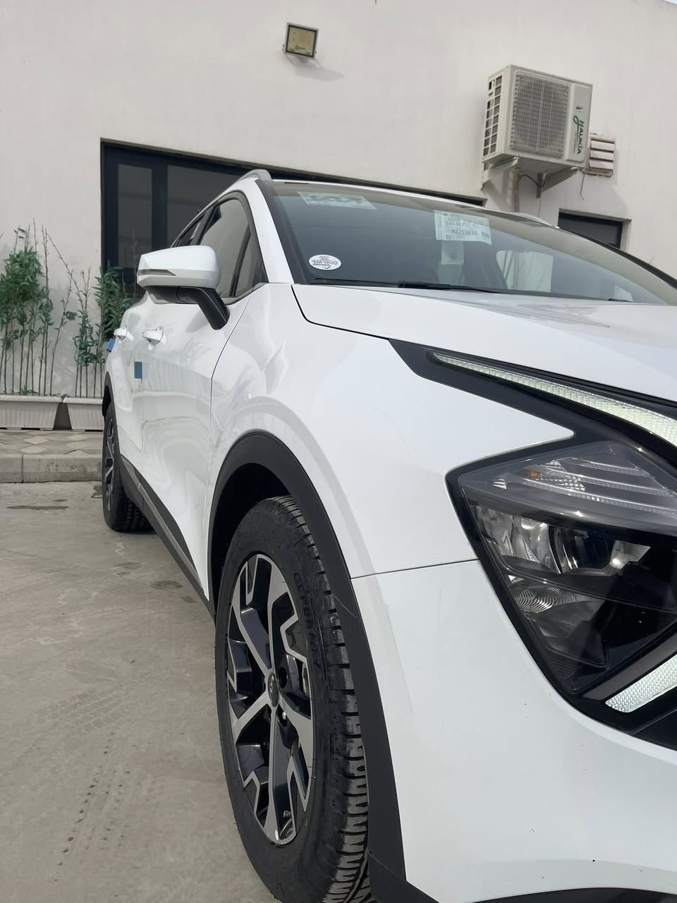 السلام عليكم كيا سبورتج موديل 2024 مكفوله من الصبغ ماشيه 24 الف الموصفات بصمه تشغيل عن بعد مري شفط اوتو هولد رادار جانبي تبريد قطعتين بيه بعد موصفات السعر ب 210 قفل العنوان بغداد البياع ***********/***********
