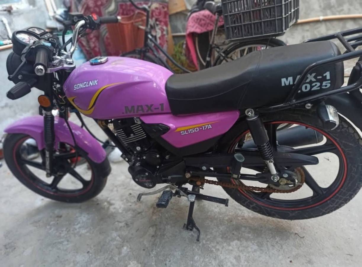 دراجه شاينك سونك للبيع موديل 2025 أوراق سكنر الدراجه نضيفه سعره 900 مكاني بابل شارع 60
***********8
