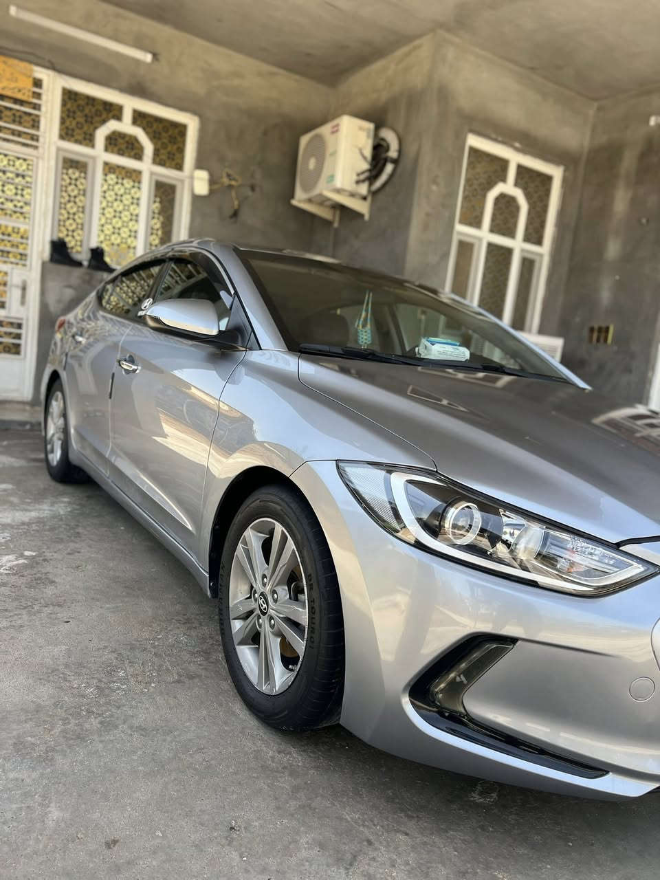 سلام عليكم للبيع النتره٢٠١٧ وارد مريكي بيهه اربع قطع صبغ مكان بغداد سعر ١٢٥ ***********
