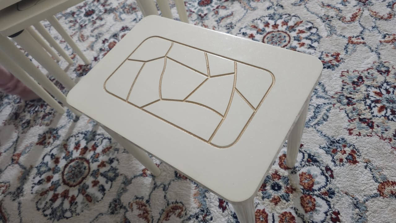 سەماوەرەکە نویەو بی کیشەیە مارکەی برادەرانە هەری ئەسڵەکانە  حەجم گەورە
ئەم چوار تەپڵەکەش نویەو خاوێنن 
***********
