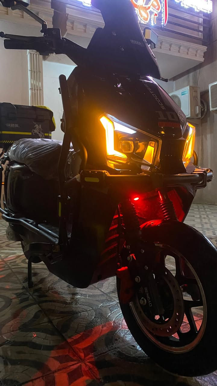 العنوان بغداد الحارثيه السعر 950بيها مجال *********** دراجه نضافه
الصاعقة المختلفه

6 باتري | 52 امبير | 72 فولت

ملف 2500/ سرعه 90 حقيقي

تقطع ب الشحنه الوحده 75كيلو
