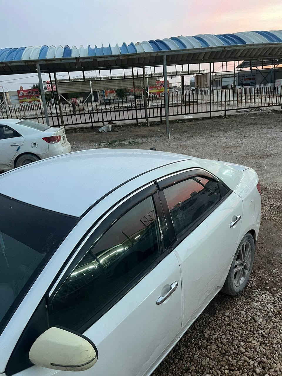 سيراتو مديل 2011 سياره جاهز مكينه كير حداديه  بس يرادله  صبغه  رقم أربيل و مكفوله من ضربه القويه والكص  سياره دواخله كلش حلوه سعره80وبيه مجال جدا قليل بس حق الجيه  ***********
