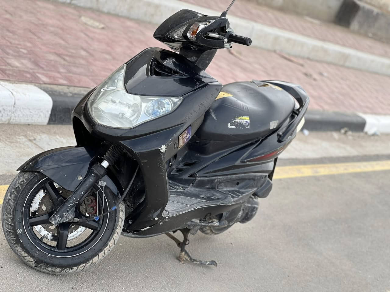 السلام عليكم
دراجه سكنس فحل للبيع موديل 2010 ياباني اصل 
الدراجه خير من الله لا تبخير لا تنقيص نگره سلف تايرات زوج جدد اصليات صالنصه رياضي كهربائيات كلها شغاله باتري جديد ويل كب ابو النجمه المرغوب تجي تفحص وتاخذ السعر 750 وبيها مجال حگ الجيه ، العنوان : كربلاء حي الفارس قرب الملعب الدولي 
، غير متواجد على الانترنيت 
للاستفسار : 
***********
